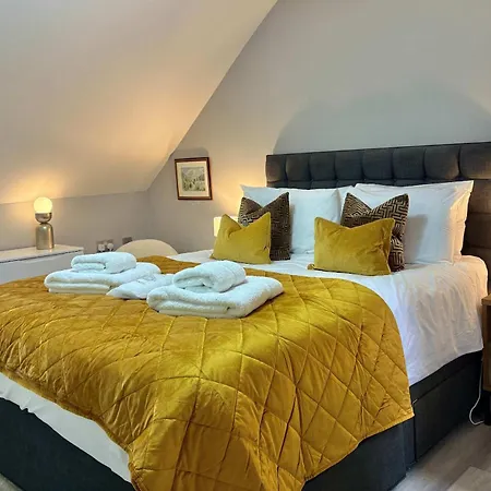 Holiday home Superb Location 3 Storey House Free Parking *