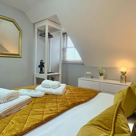Superb Location 3 Storey House Free Parking Holiday home York