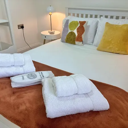 Holiday home Superb Location 3 Storey House Free Parking York