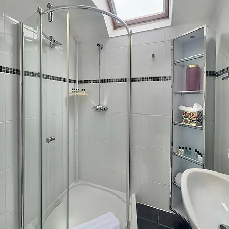Prázdninový dům Superb Location 3 Storey House Free Parking *